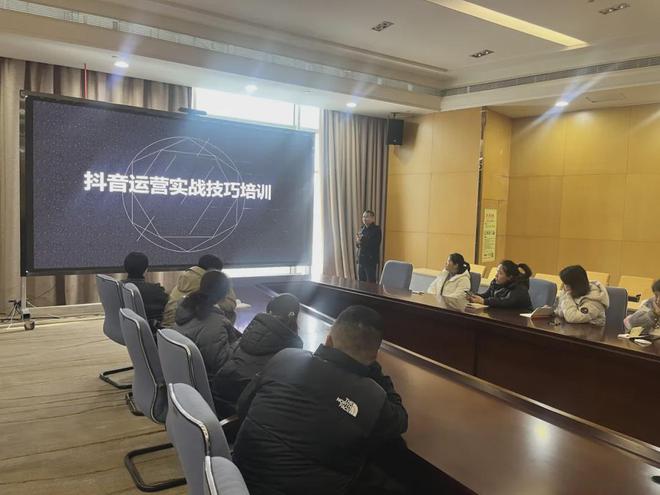电商培训提技能赋能发展添活力杜店街道开展直播电商技能培训活动(图3)