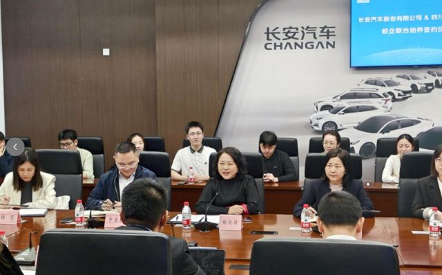 中企出海带火“外语”！川外订单班：新能源、跨境电商出路超广(图5)