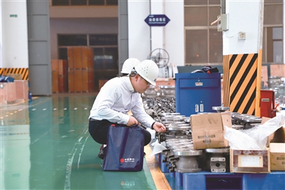 B体育：党建领航强担当金融赋能促发展——中信银行坚守初心使命谱写高质量发展新篇章(图2)